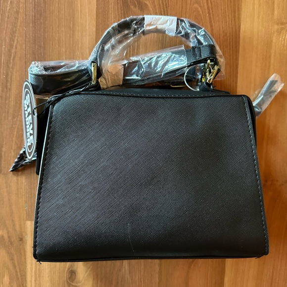 Nwt Steve Madden Black Breese Crossbody bag purse - Picture 3 of 10